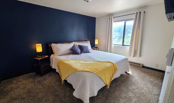 2 bedrooms, iron/ironing board, travel crib, free WiFi