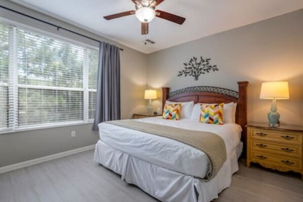 3 bedrooms, desk, iron/ironing board, travel cot