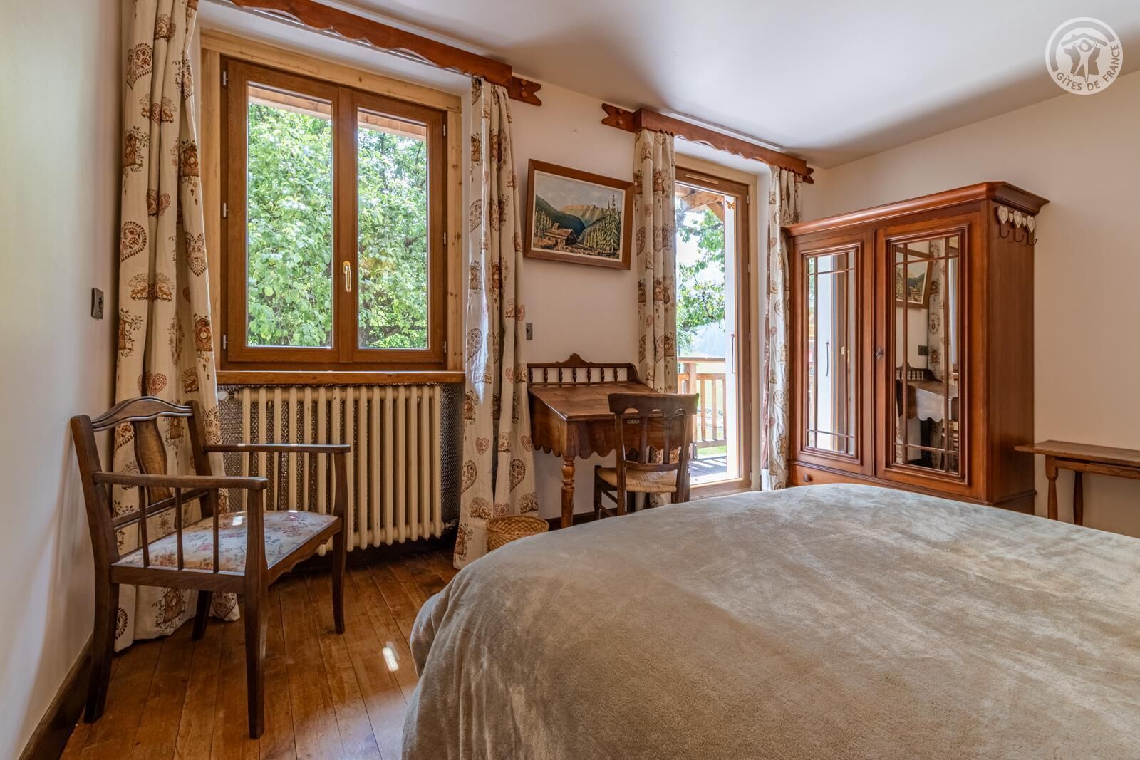 7 chambres, fer et planche à repasser, lit parapluie, Wi-Fi gratuit