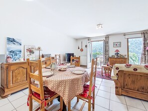 Dining - Domaine de Crespin by Interhome (Saint Gervais)