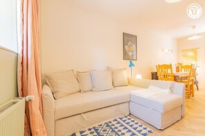 Televisión, mesa de ping pong