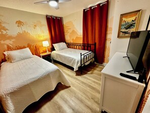 2 bedrooms, iron/ironing board, WiFi, bed sheets