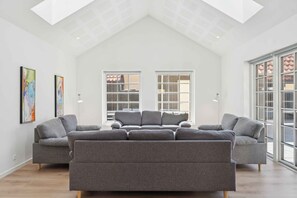 Uklassifisert bilde, 2 av 25, knapp