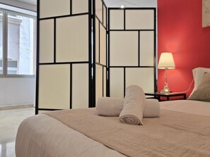 Bügeleisen/Bügelbrett, Internetzugang, Bettwäsche