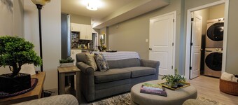 New Stylish Basement Suite | Private Entry | Quiet Neighborhood