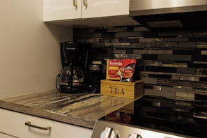 Microwave, oven, stovetop, dishwasher