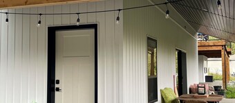 Peaceful woodland retreat.Small house sleeps 5-6