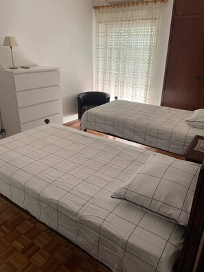2 bedrooms, free WiFi, bed sheets - Tavira, T2 Apartment with balcony and pool, Vale Caranguejo, Tavira (Tavira)