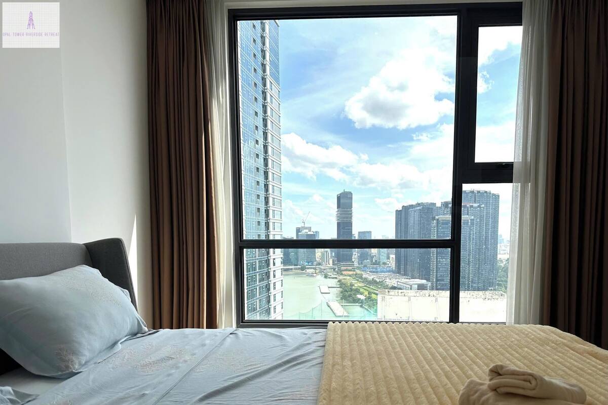Deluxe Apartment, 1 King Bed, City View