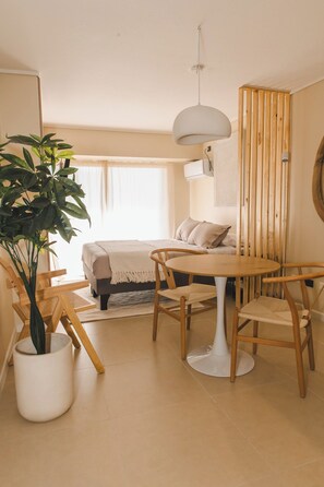 1 bedroom, WiFi, bed sheets - Japandi style shelter | Ideal design and location (Ñuñoa)