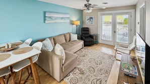 Smart TV - Ocean View with Pool and Sundeck (Ocean Isle Beach)