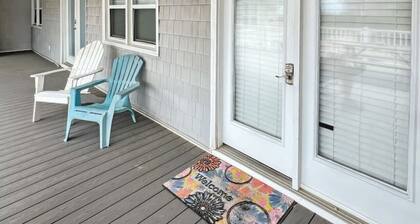Ocean View with Pool and Sundeck