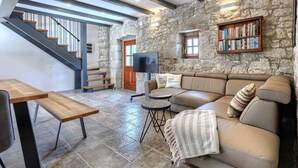TV - Vacation home Perun by Interhome (Labin)