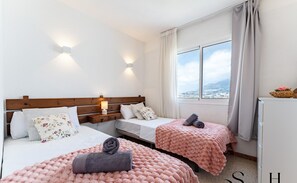 3 bedrooms, iron/ironing board, free WiFi, bed sheets - Andalusian-Style 3-Bedroom Apartment with Sea Views in Central Benalmádena REF060 (Benalmádena)