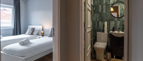 3 bedrooms, iron/ironing board, travel crib, free WiFi