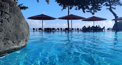 Matavai View - Premium Oceanfront Suite