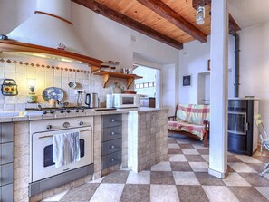 Fridge, microwave, oven, cookware/dishes/utensils