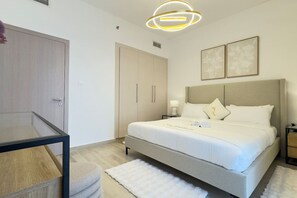 1 bedroom, desk, iron/ironing board, WiFi