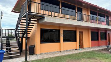 Bahagian luar