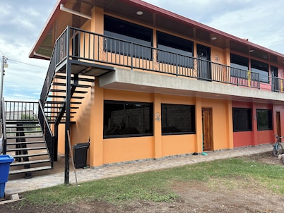 Mi Casa Tropical