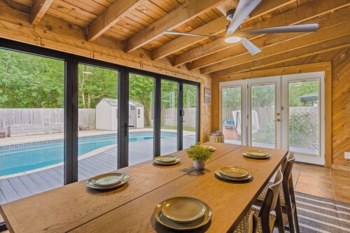 Austin Escape w/ Pool, Hot Tub & Game Room – DT ,Bars, South Congress, Airport !