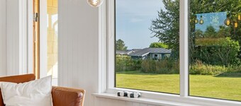 "Lillan" - from the sea by Interhome
