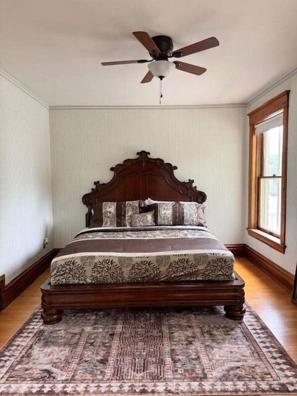 4 bedrooms, Internet, bed sheets