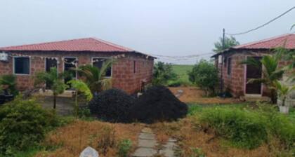 Swami Om Bhakt Nivas