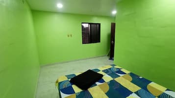 Rollaway beds, free WiFi, bed sheets