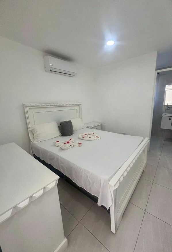 Room, 1 Bedroom, Smoking, Balcony | 1 bedroom
