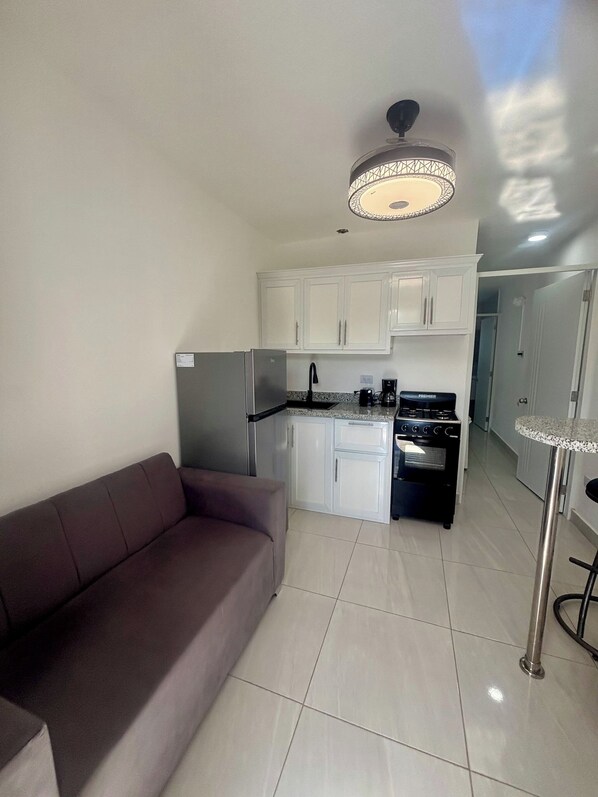 Room, 1 Bedroom, Smoking, Balcony | Interior