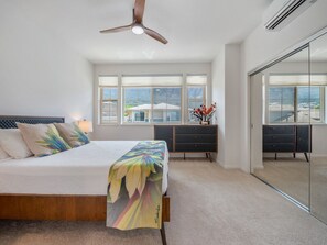 Desk, iron/ironing board, free WiFi, bed sheets