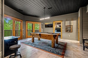 Games room - NEW|LUXE|Fire Pit|Game Room|Arcade|Kids Welcome (Sevierville)