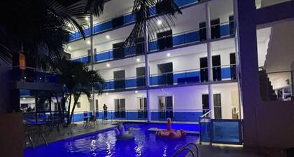 Room-condo With Pool View in the Center