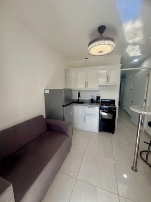 Habitación, 1 habitación, fumadores, balcón | Interior