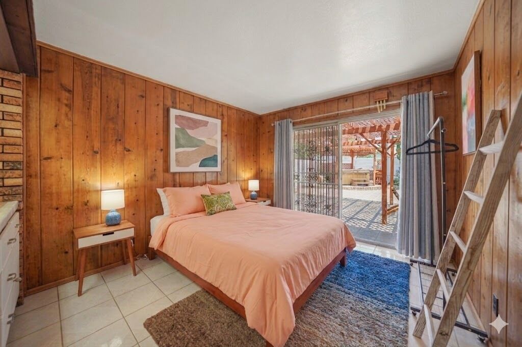 5 bedrooms, desk, iron/ironing board, free WiFi