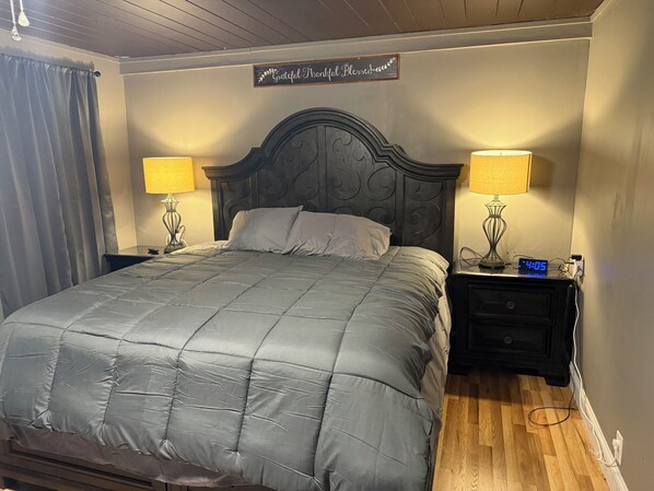 Fer et planche à repasser, Wi-Fi, draps fournis