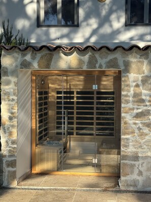 تفاصيل الفندق من الخارج