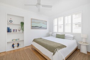 2 bedrooms, desk, iron/ironing board, travel crib