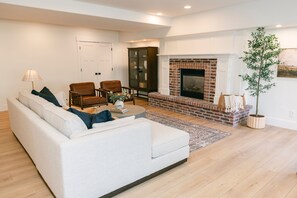 TV connectée, cheminée