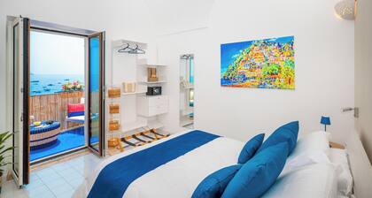 Room-elegant Suite With Sea View Balcony