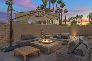 Terrace/patio - Privacy and Mountain View Pool Home in PGA Signature!  All the amenities! (La Quinta)