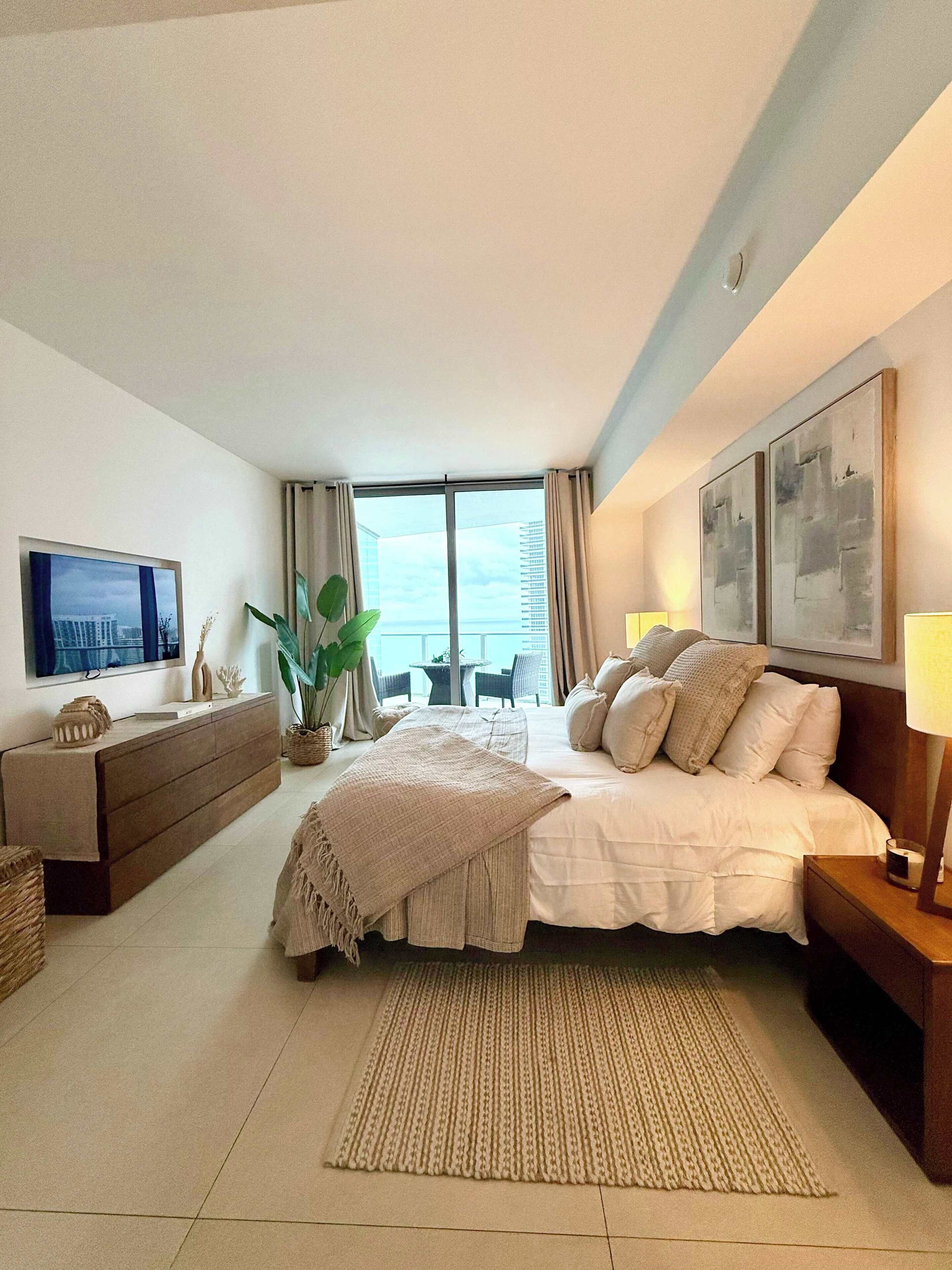 1 chambre, bureau, fer et planche à repasser, Wi-Fi