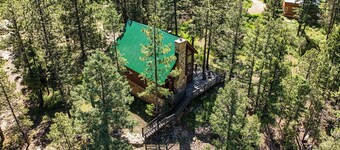 Modern 3BR Alpine Cabin, Mtn Views, Deck, Nearby Lakes and Purgatory Skiing