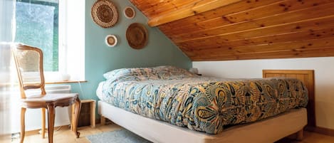 3 bedrooms, iron/ironing board, WiFi