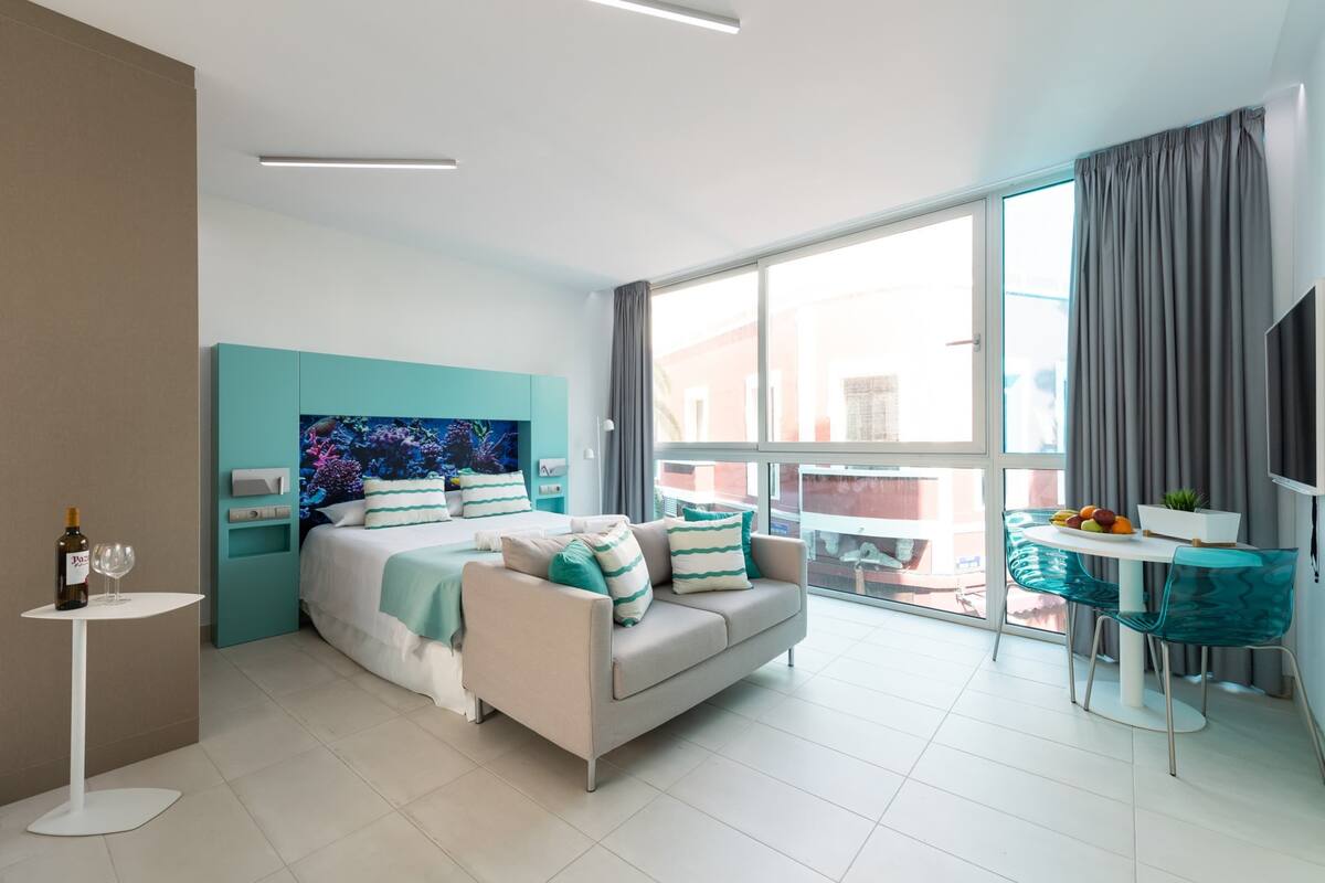 Apartment | 1 bedroom, laptop workspace, iron/ironing board