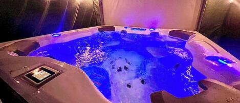 室外 SPA 浴缸