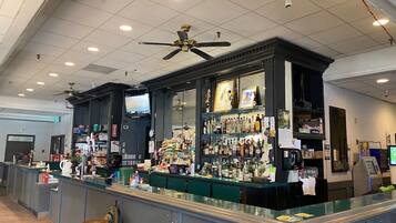 بار (في المنشاة)