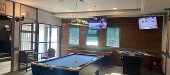 Fully Furnished Renovated rooms