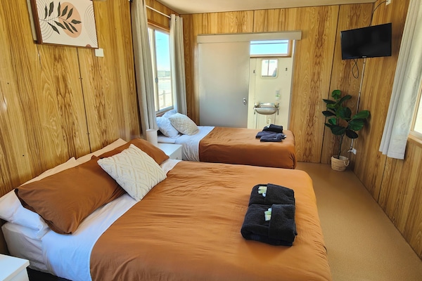 Comfort Cabin, Multiple Beds | Bathroom
